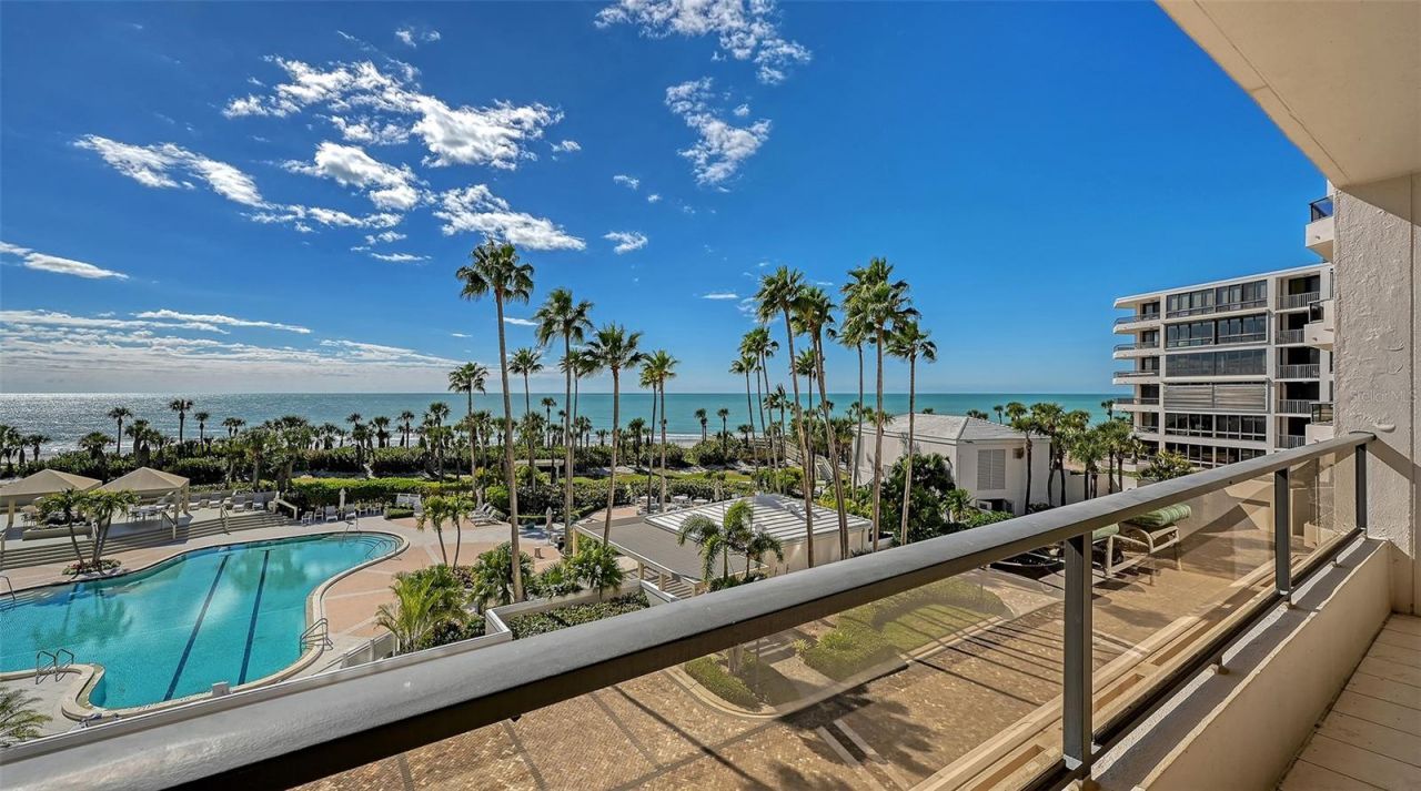 545 Sanctuary Drive, Unit B305, Longboat Key, FL 34228 Photo