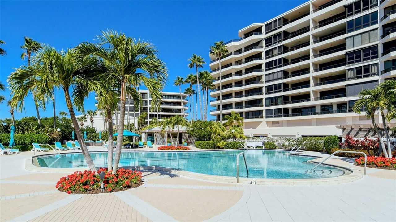 545 Sanctuary Drive, Unit B305, Longboat Key, FL 34228 Photo