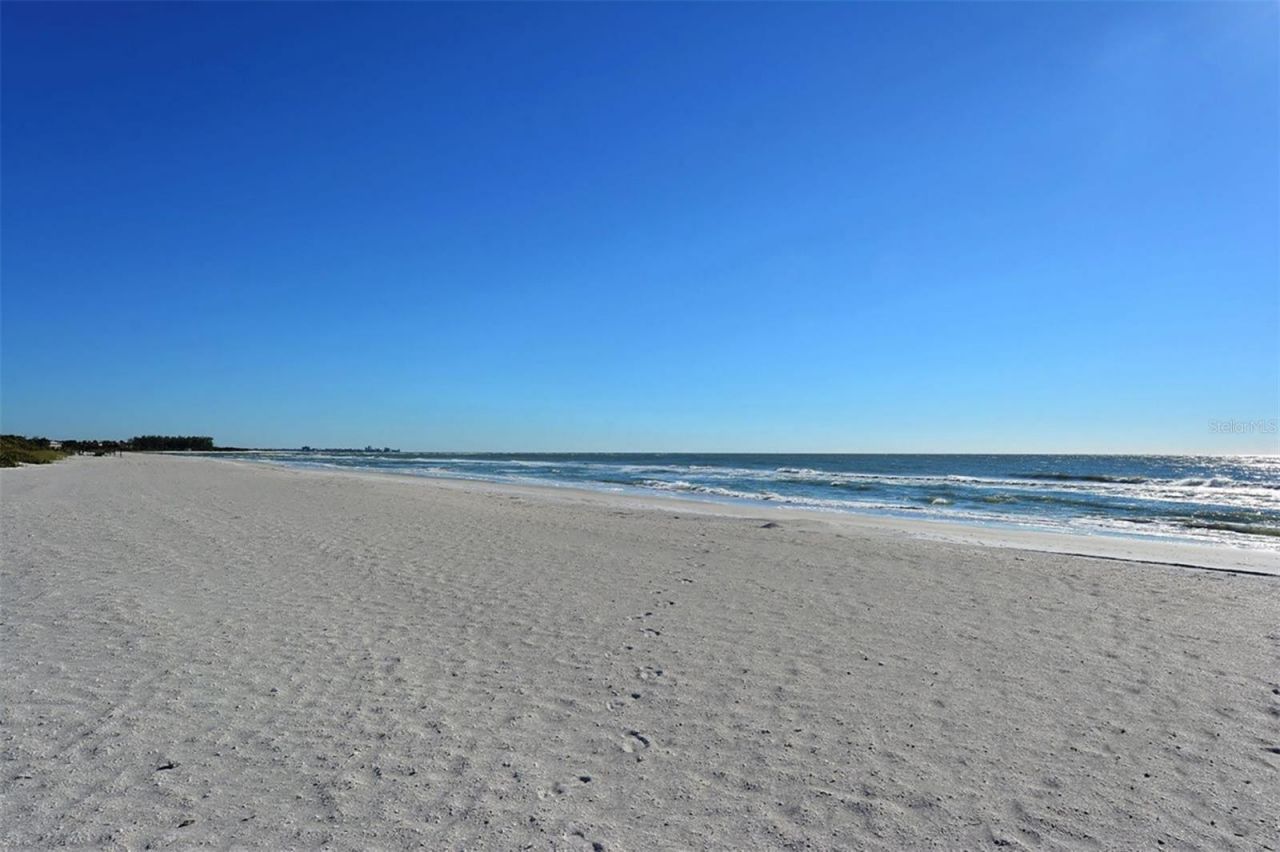 545 Sanctuary Drive, Unit B305, Longboat Key, FL 34228 Photo