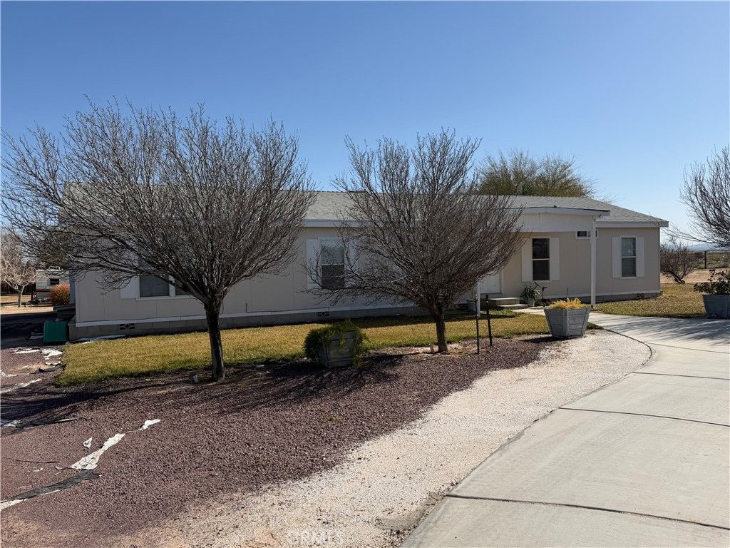 36633 Hidden River, Hinkley, CA 92347 Main Photo