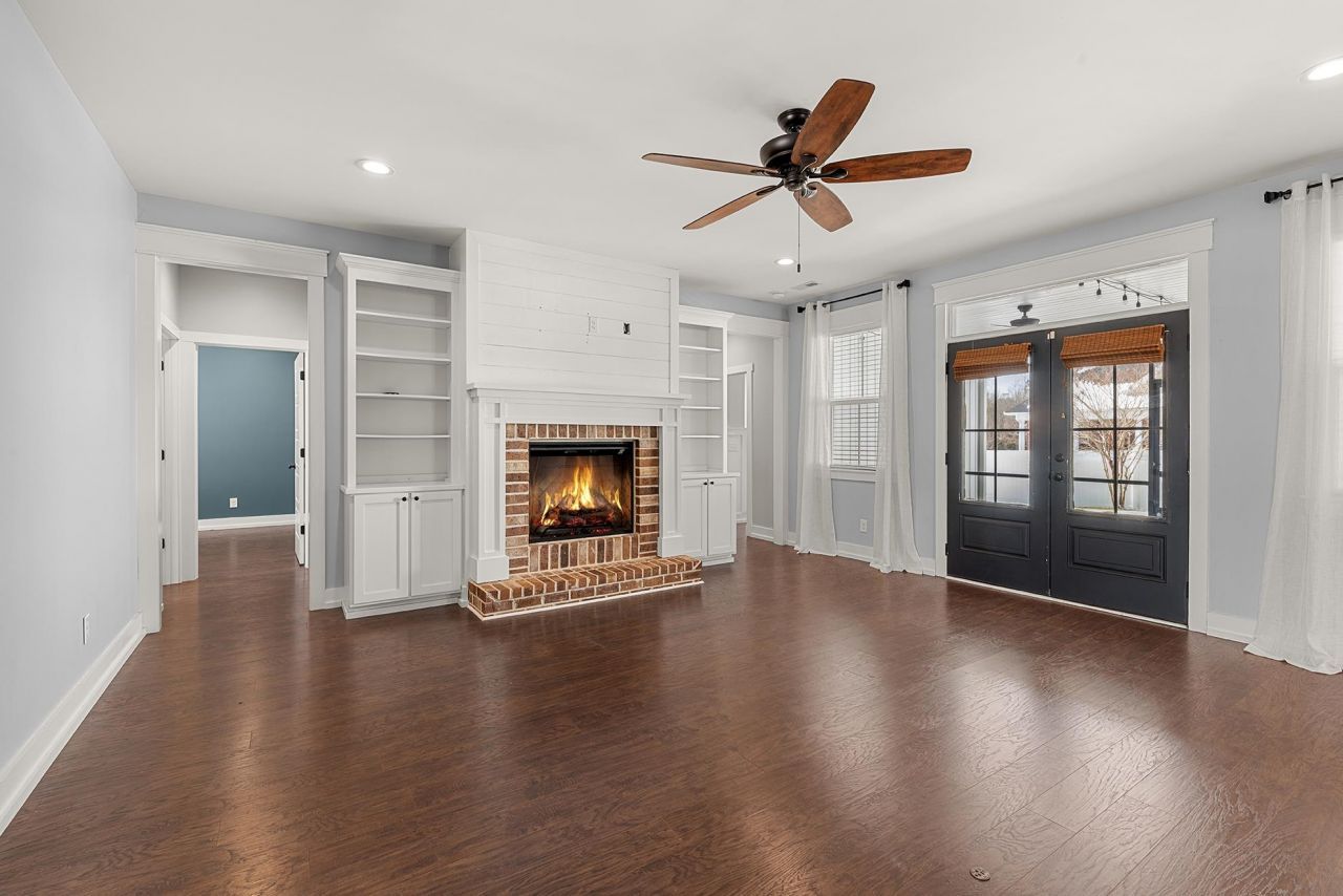 4000 Tupelo Ct. Photo 4