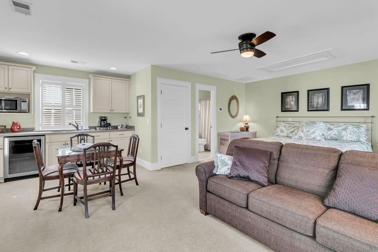 1422 Hooper Street Photo 32