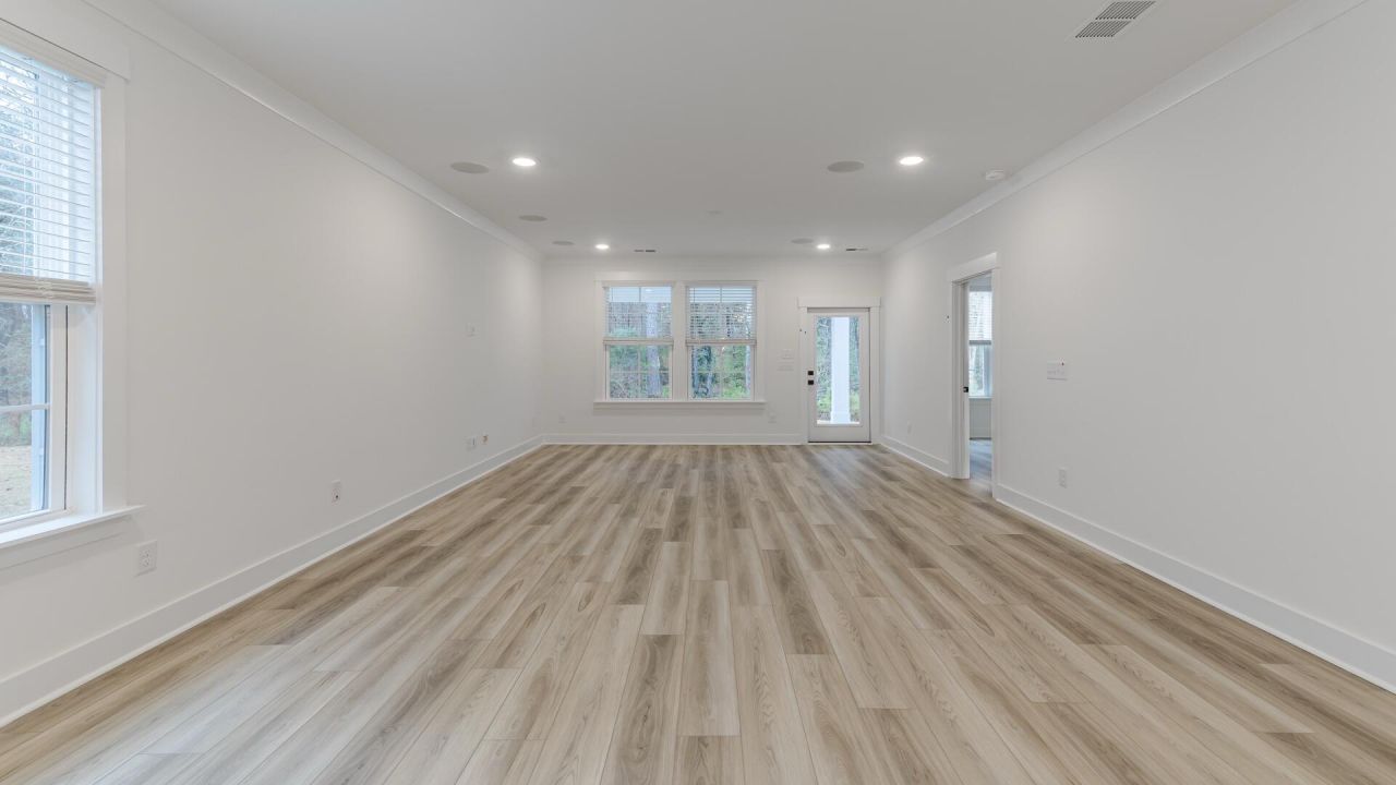 416 Cadbury Loop Photo 11