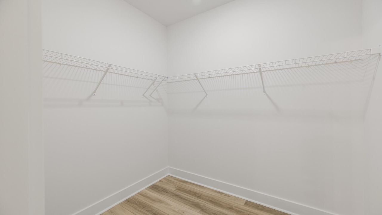 416 Cadbury Loop Photo 19