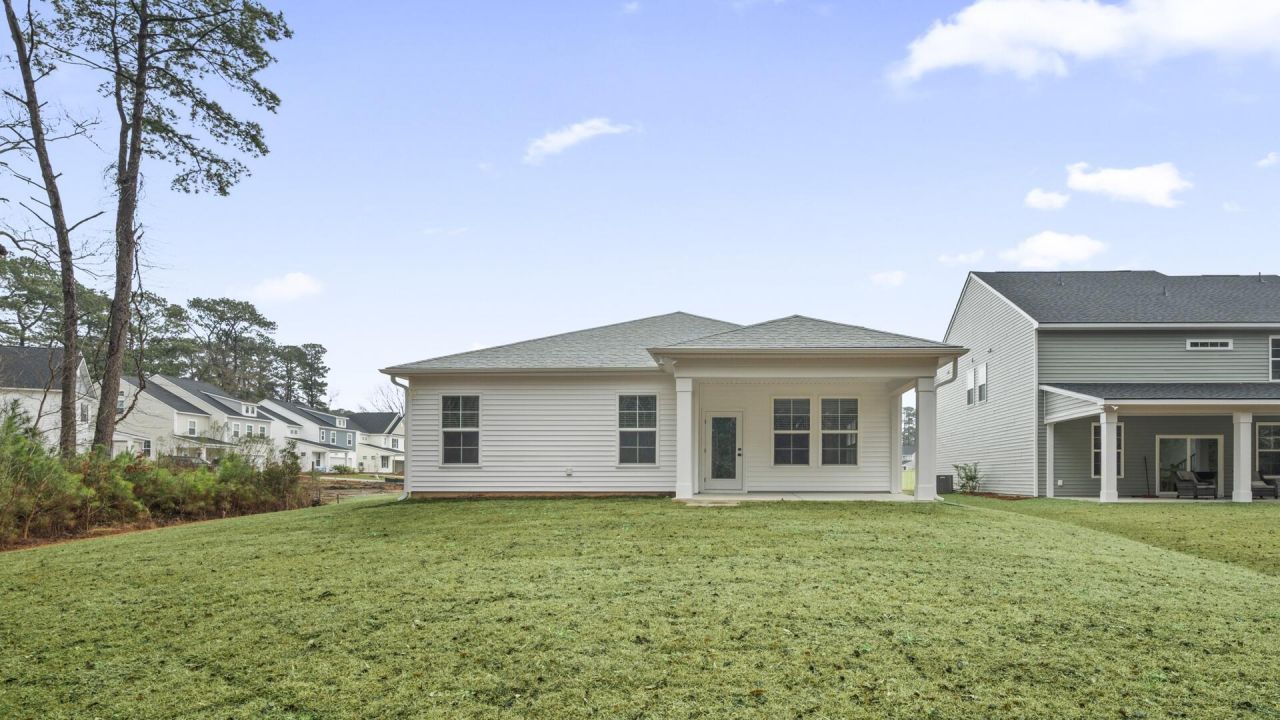 416 Cadbury Loop Photo 3