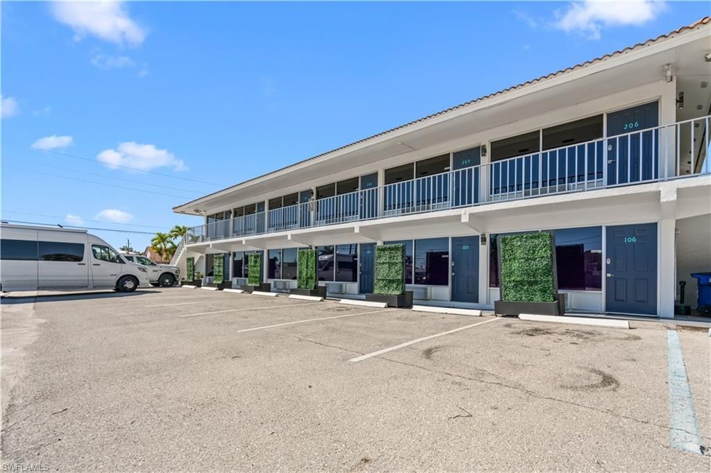 4330 Bonita Beach Rd, Bonita Springs, FL 34134 Photo