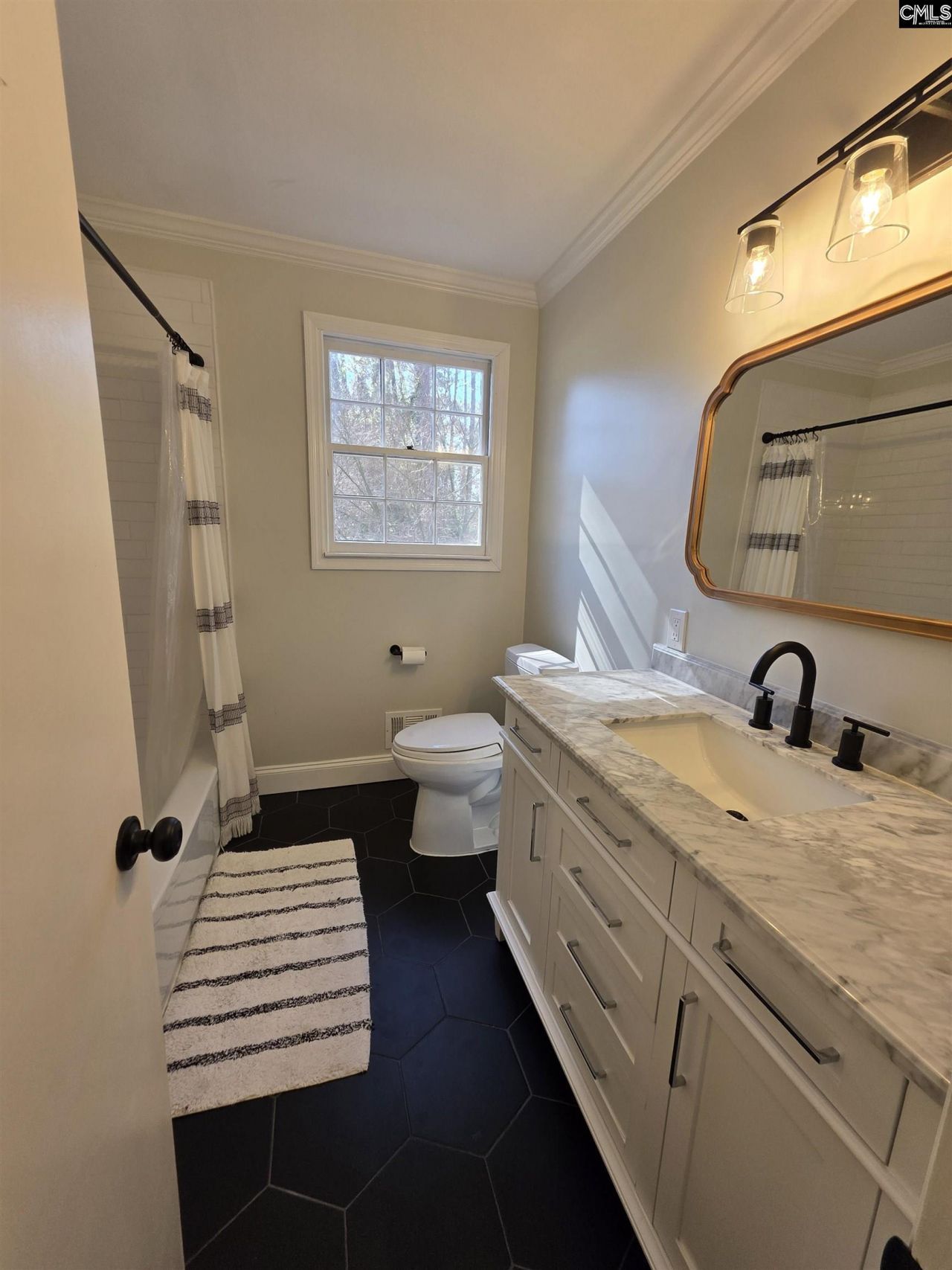 6048 Woodvine Photo 19