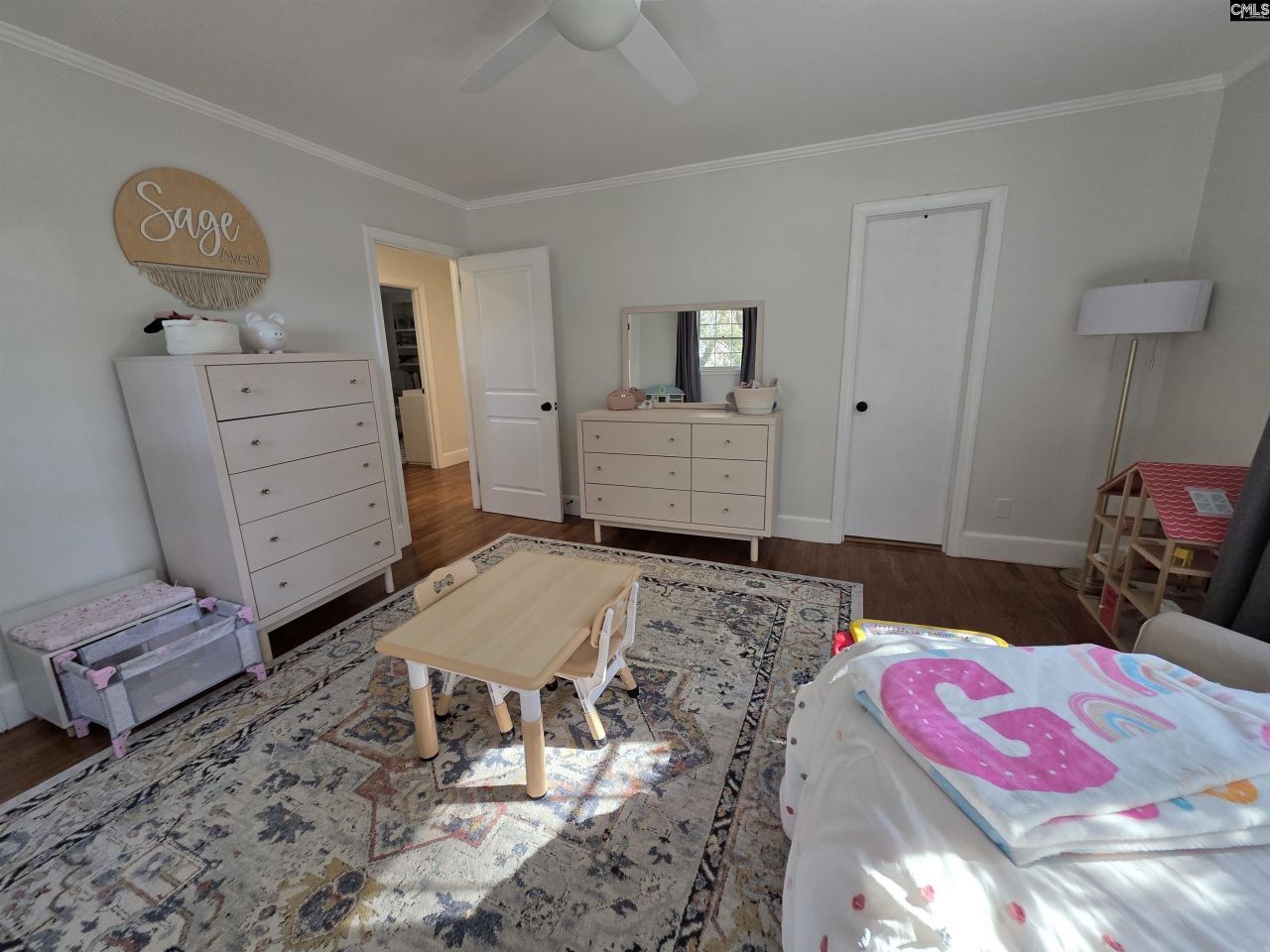 6048 Woodvine Photo 29