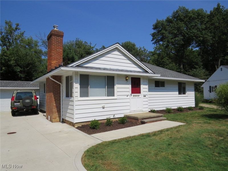 25316 Conover Drive, Bay Village, OH 44140 Photo 1