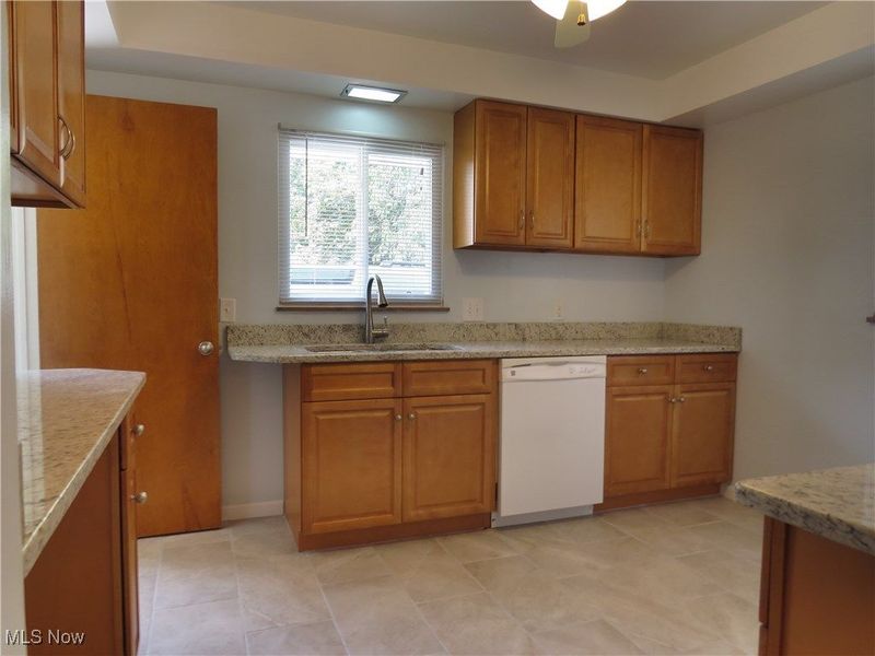 25316 Conover Drive, Bay Village, OH 44140 Photo 9