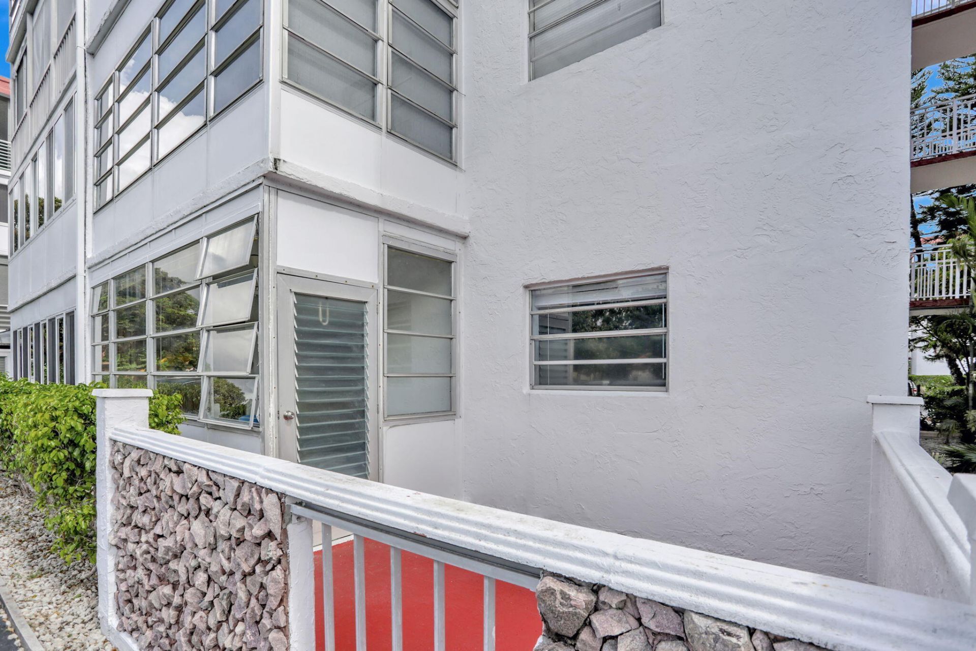 4000 NW 44th Avenue, Unit 113, Lauderdale Lakes, FL 33319 Photo