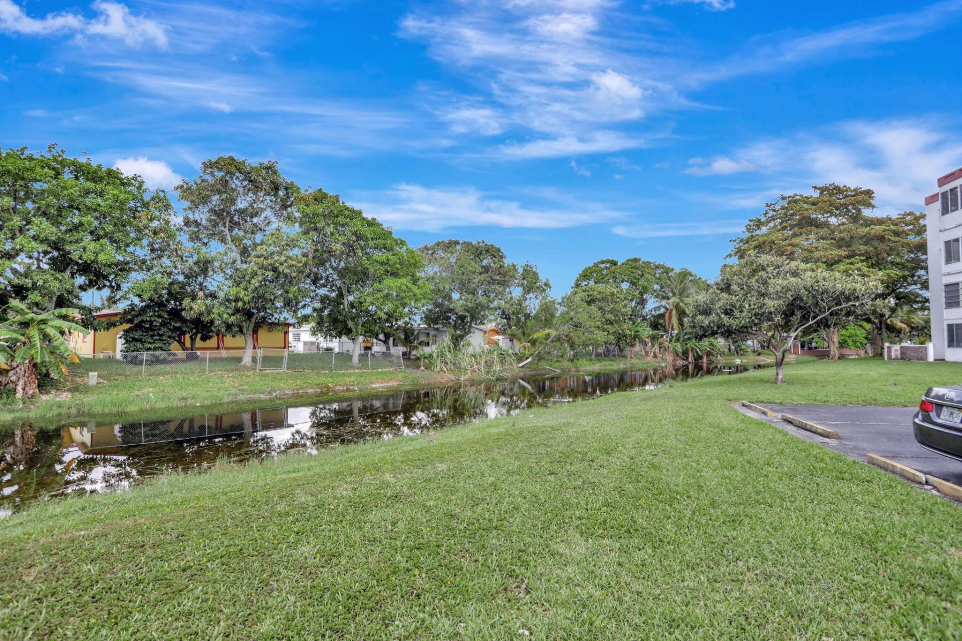 4000 NW 44th Avenue, Unit 113, Lauderdale Lakes, FL 33319 Photo