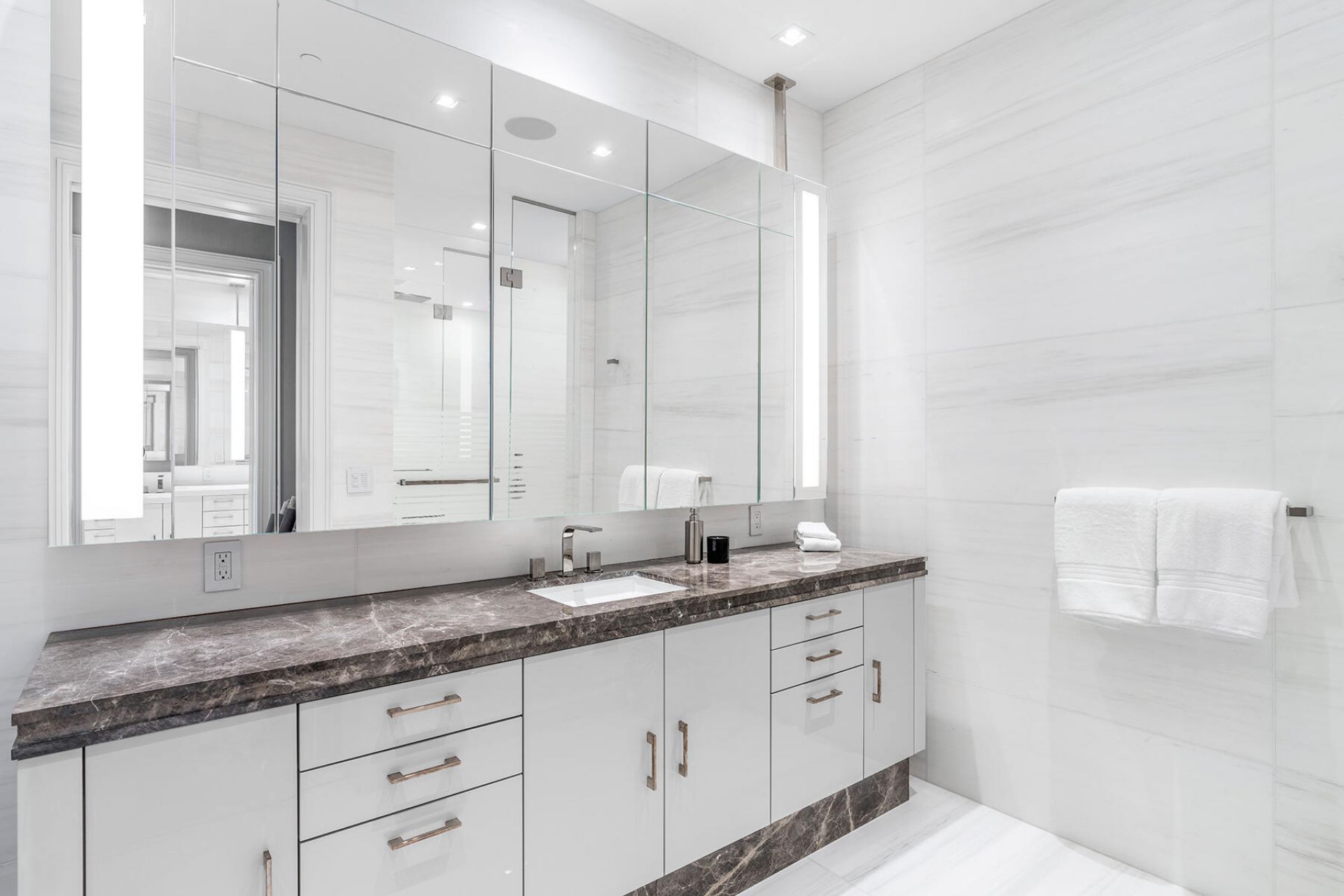 1100 S Flagler Drive, Unit 1403, West Palm Beach, FL 33401 Photo