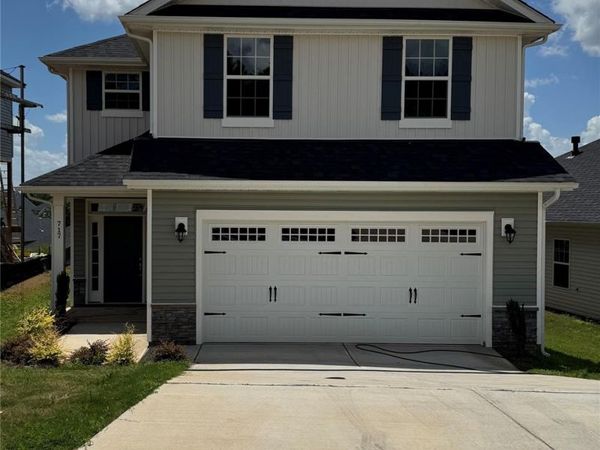 717 Inwood Hill Drive, Unit 95, Gastonia, NC 28056