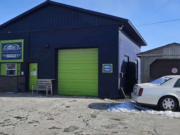 179 W 18th, Waterloo, IA 50702