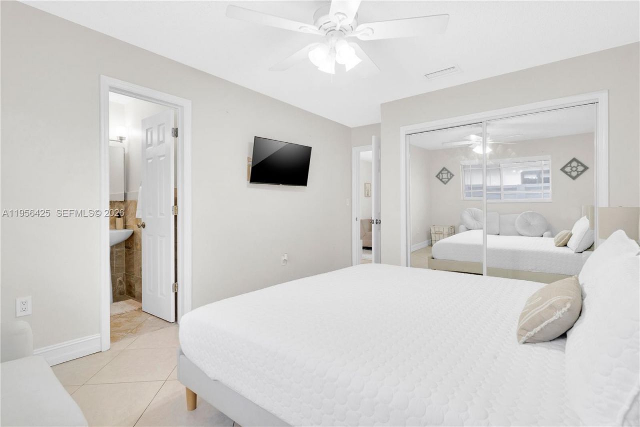 3210 SW 24th Ter, Miami, FL 33145 Photo