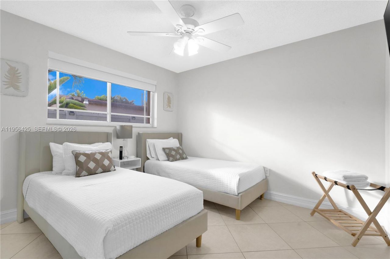 3210 SW 24th Ter, Miami, FL 33145 Photo