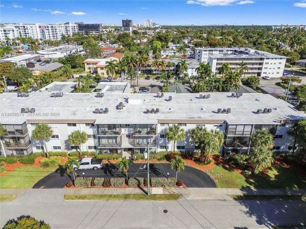 701 NE 1st Ct, Unit 110, Hallandale Beach, FL 33009