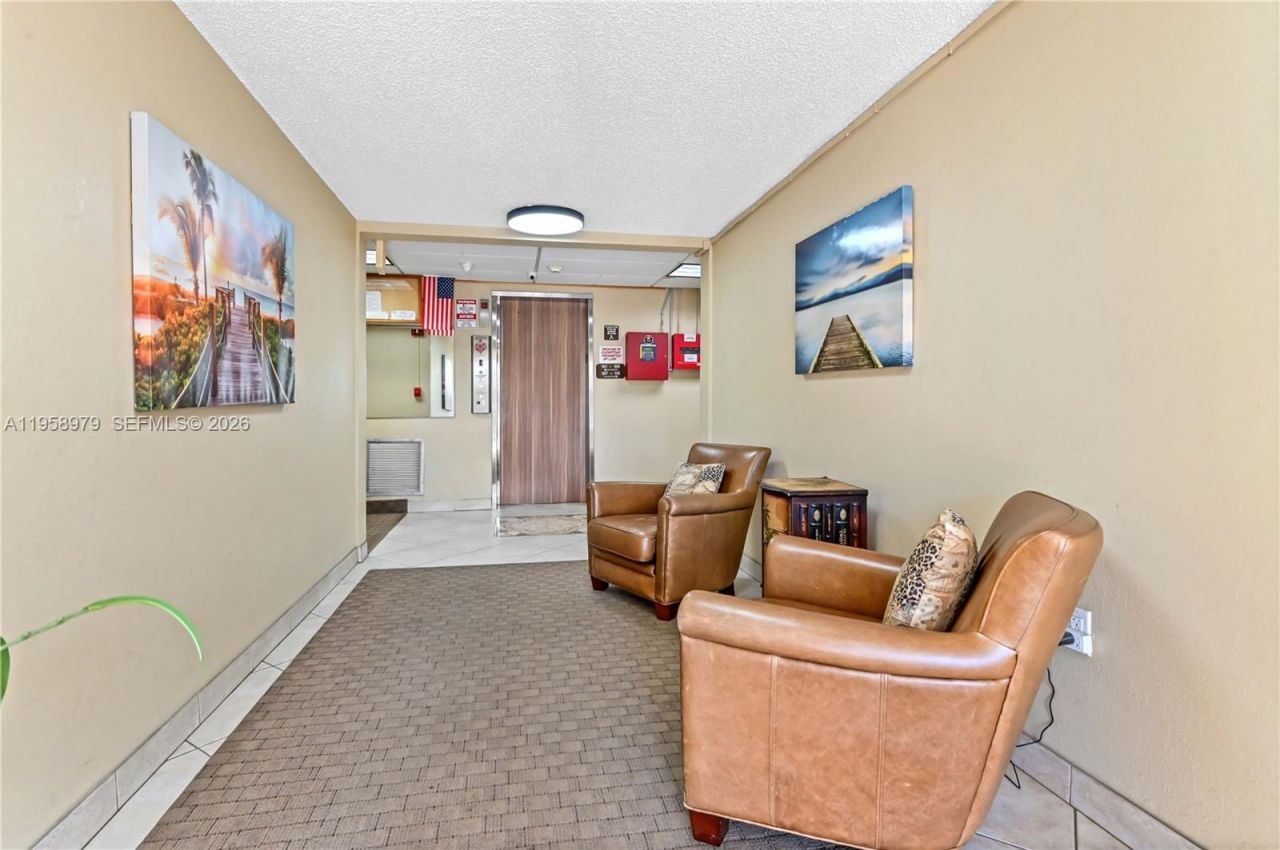 701 NE 1st Ct, Unit 110, Hallandale Beach, FL 33009 Photo