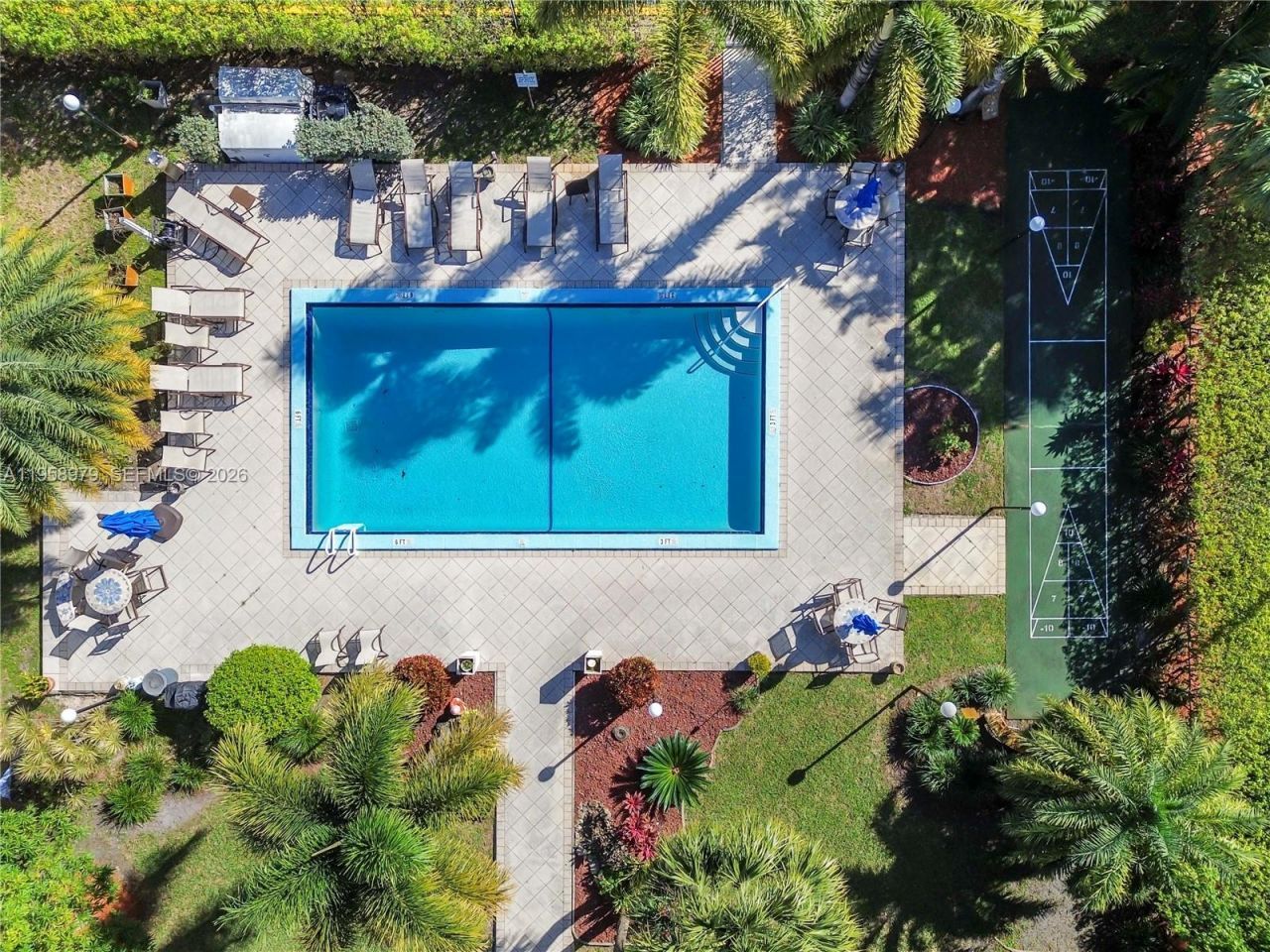 701 NE 1st Ct, Unit 110, Hallandale Beach, FL 33009 Photo