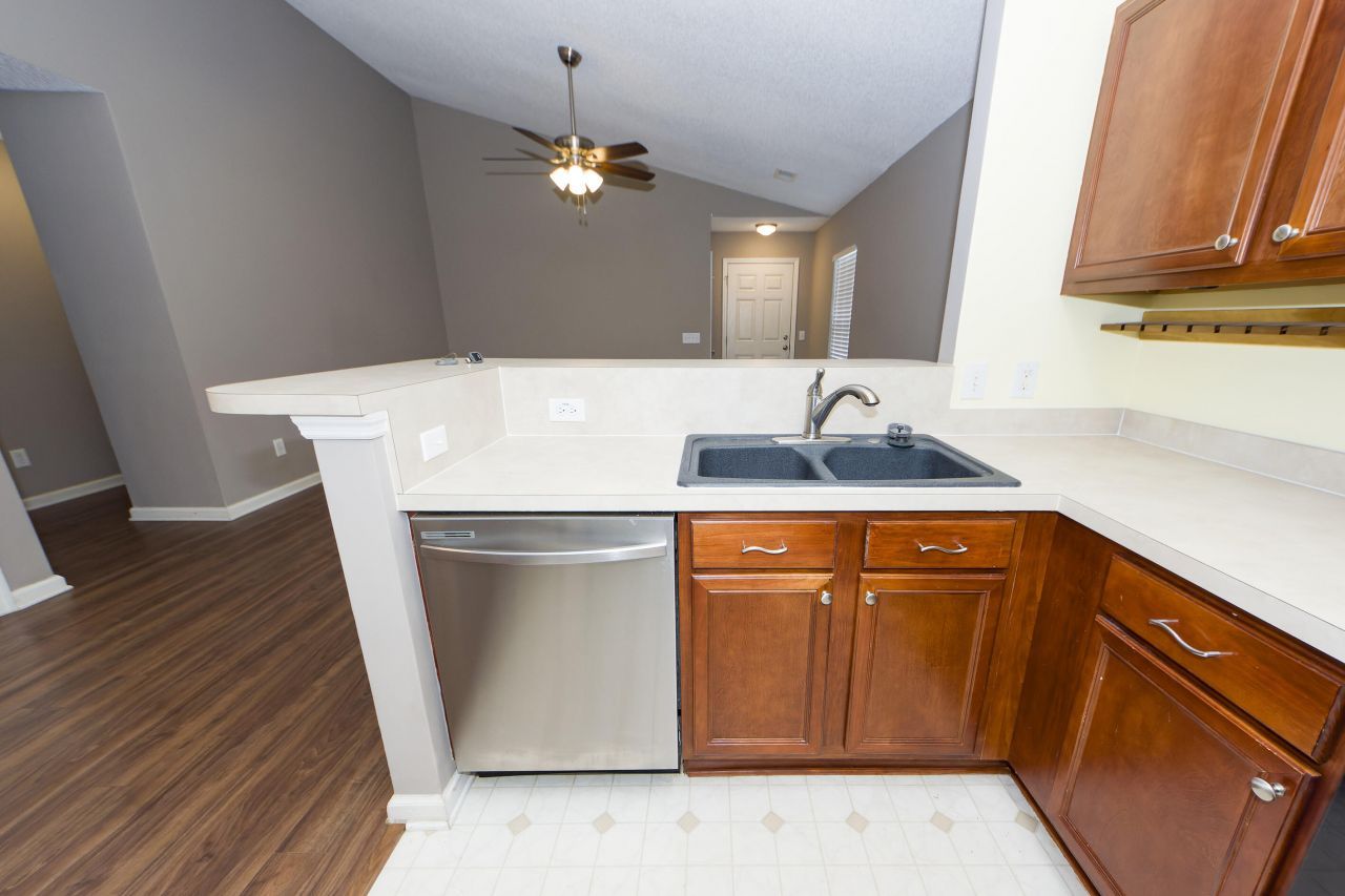 69 Blue Jasmine Lane Photo 13