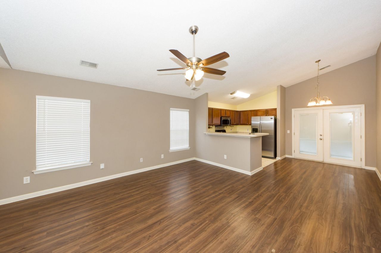 69 Blue Jasmine Lane Photo 7