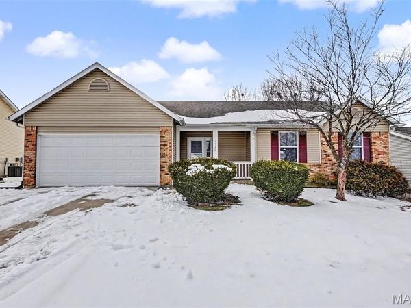 1326 Pegasus Trail, St Peters, MO 63376