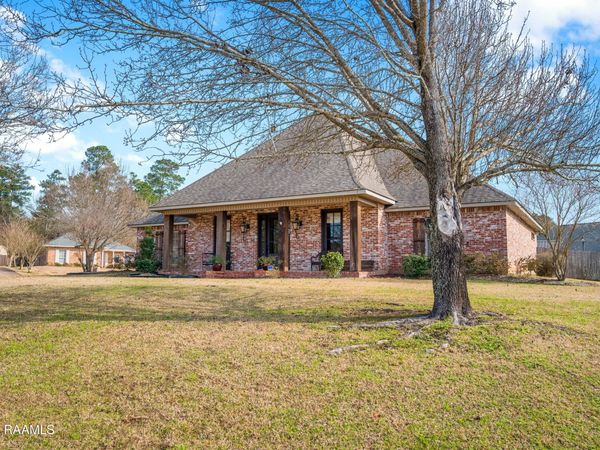 110 Lakeland Drive, Pineville, LA 71360