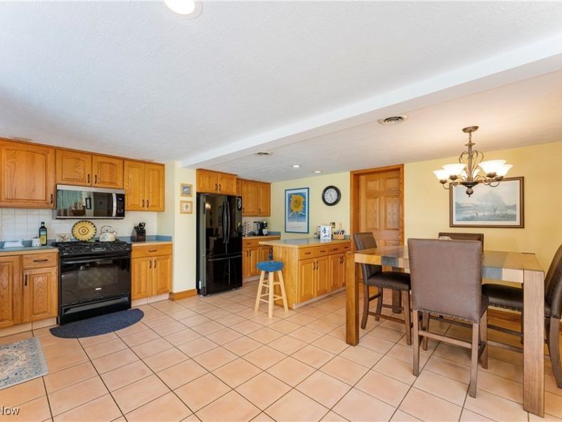 115 Spruce Drive NW, North Canton, OH 44720 Photo 14