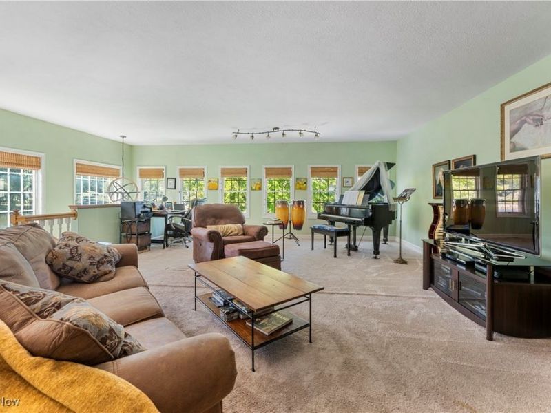 115 Spruce Drive NW, North Canton, OH 44720 Photo 8