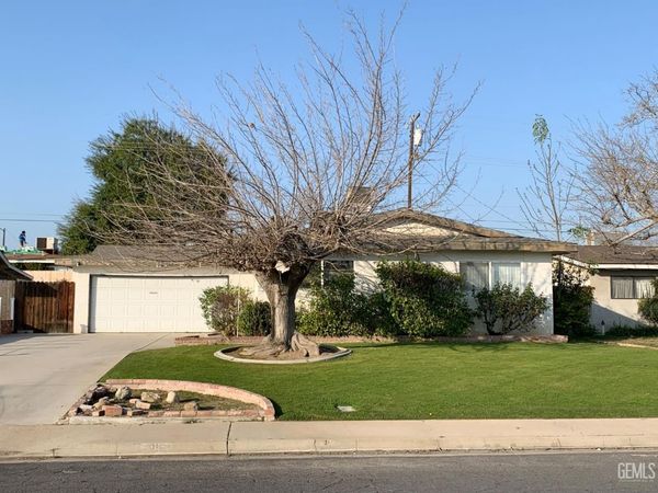 916 Alandale Avenue, Bakersfield, CA 93308
