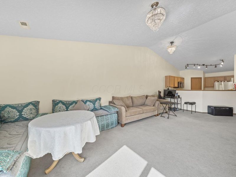 1521 October Ridge Court, Columbus, OH 43223 Photo 21