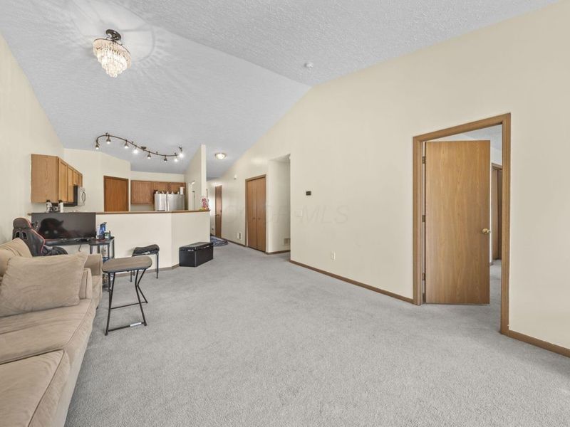 1521 October Ridge Court, Columbus, OH 43223 Photo 22