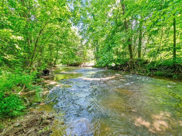 3712 Budds Creek Rd, Palmyra, TN 37142