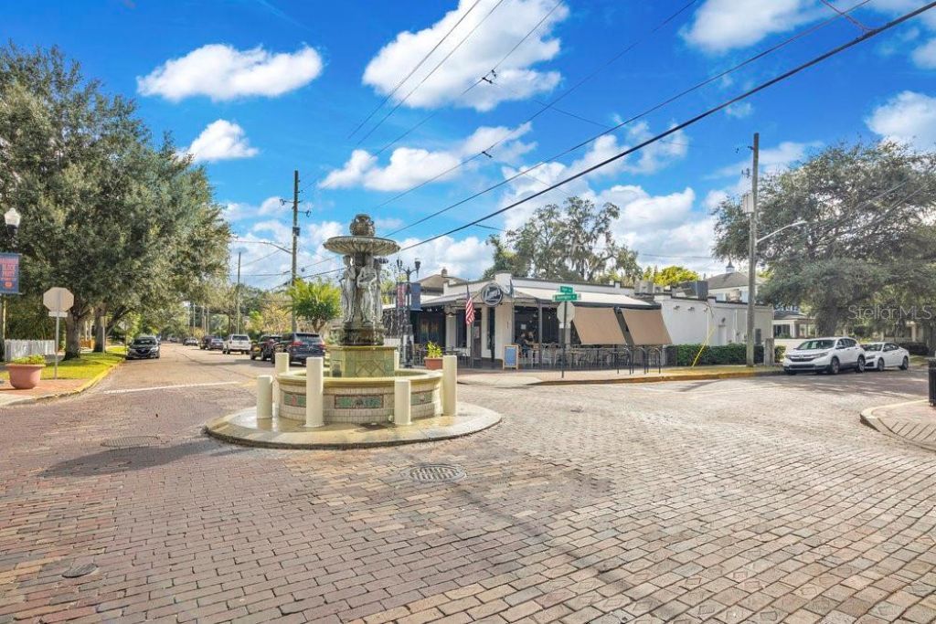 1008 E Robinson, Orlando, FL 32801 Photo