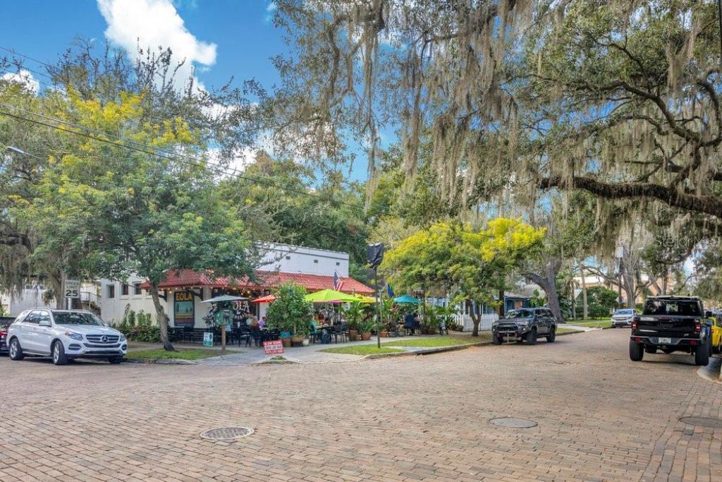 1008 E Robinson, Orlando, FL 32801 Photo