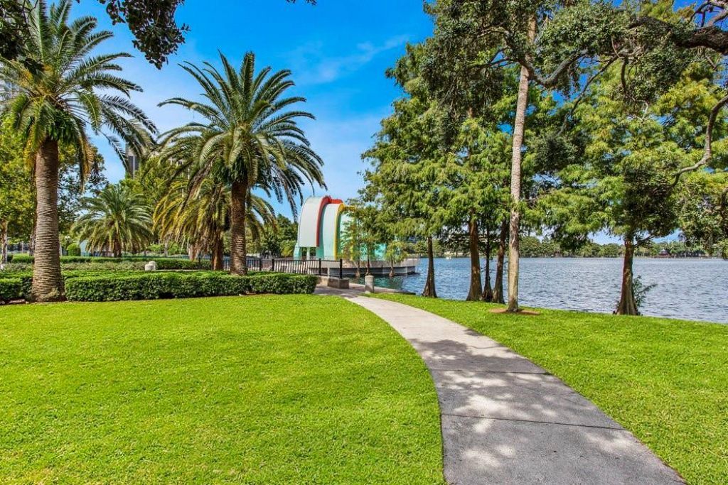 1008 E Robinson, Orlando, FL 32801 Photo