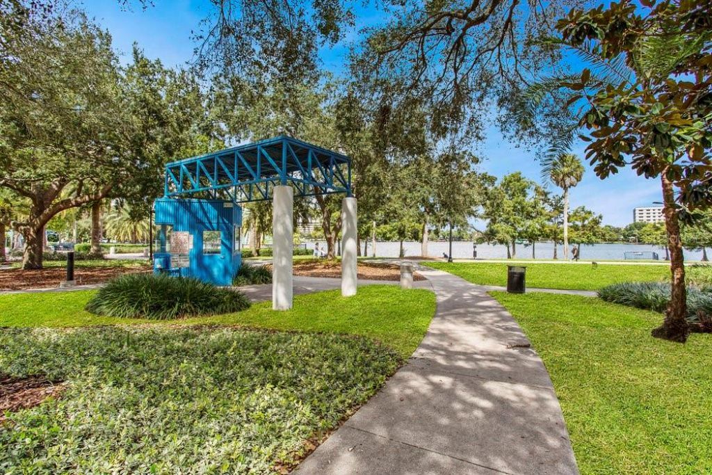 1008 E Robinson, Orlando, FL 32801 Photo