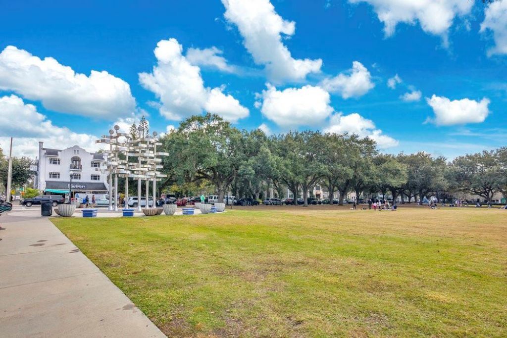 1008 E Robinson, Orlando, FL 32801 Photo