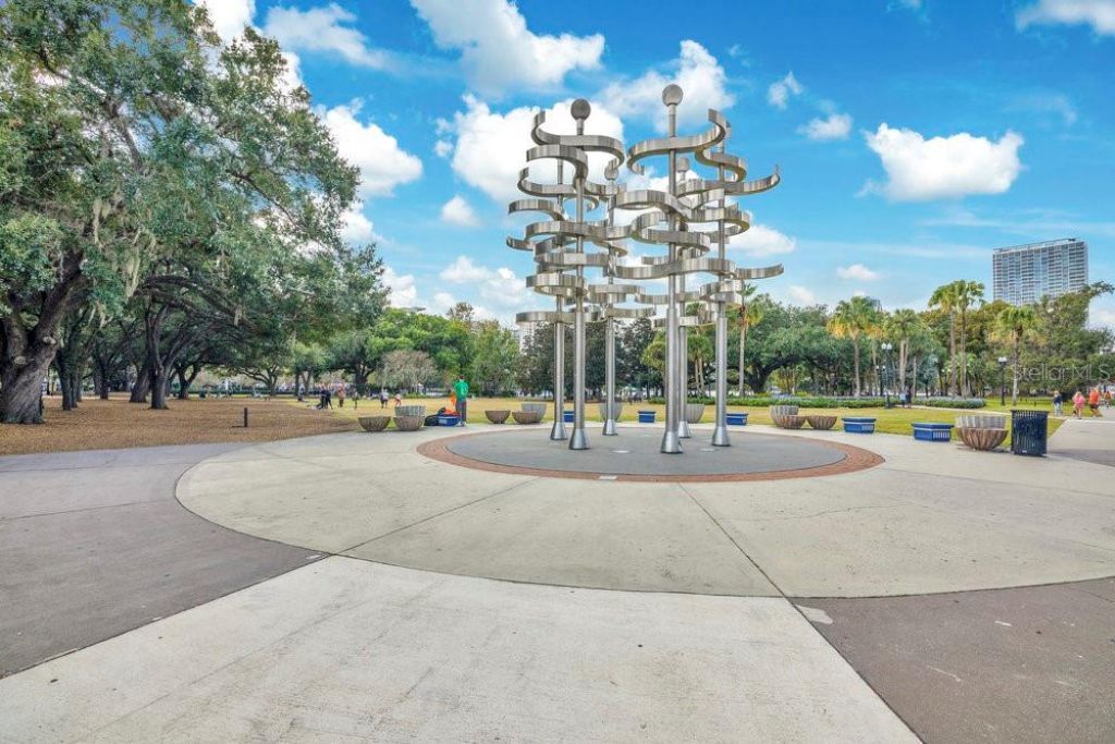 1008 E Robinson, Orlando, FL 32801 Photo