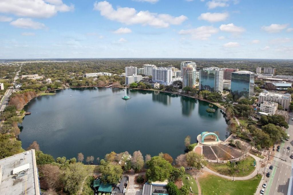 1008 E Robinson, Orlando, FL 32801 Photo