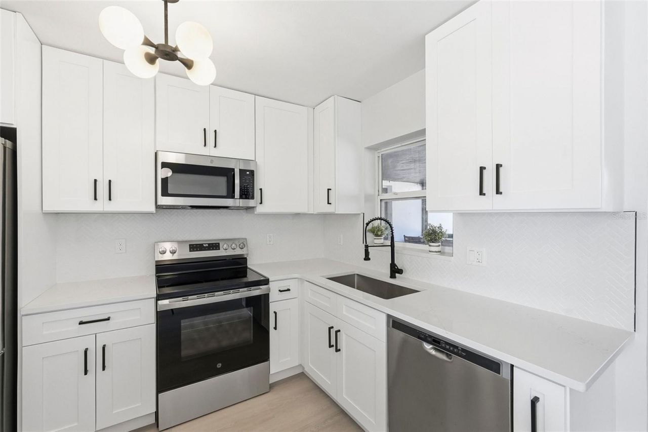 2845 64th Terrace S, Saint Petersburg, FL 33712 Photo