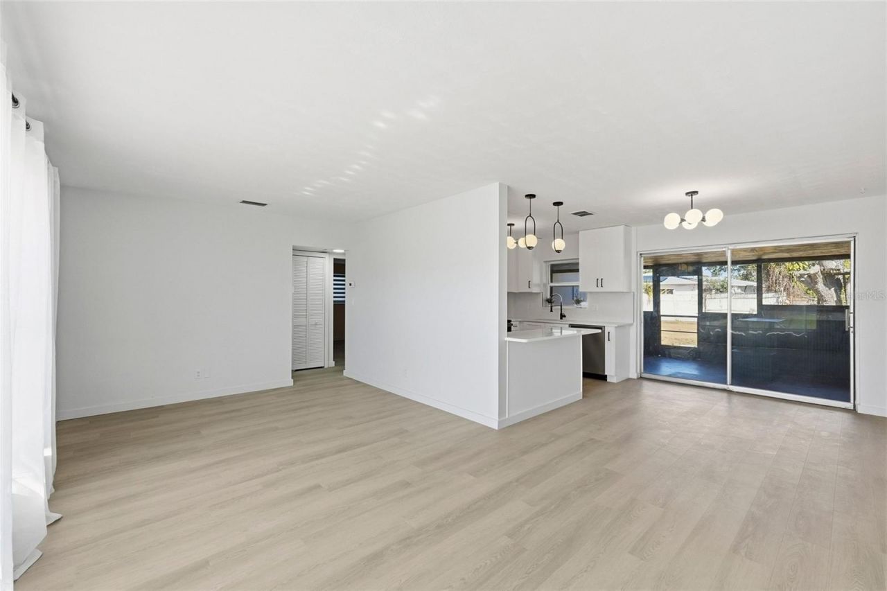 2845 64th Terrace S, Saint Petersburg, FL 33712 Photo