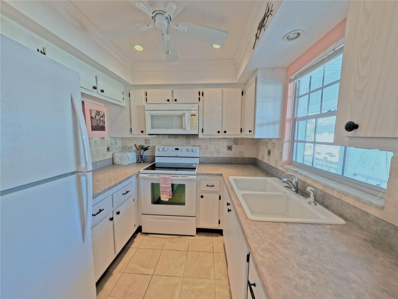 202 47th Avenue Drive W, Unit 332, Bradenton, FL 34207 Photo