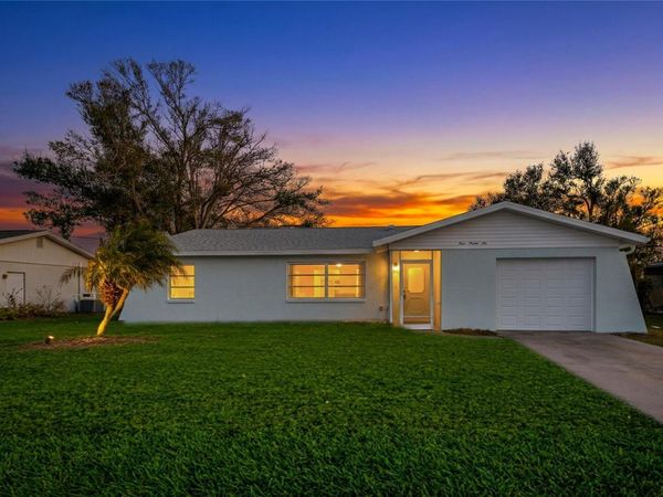 426 PINEVIEW DRIVE, VENICE, FL 34293