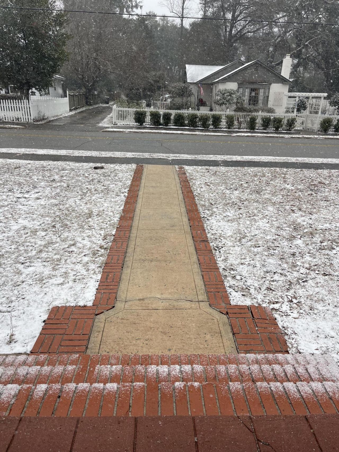 704 Carn Street Photo 45