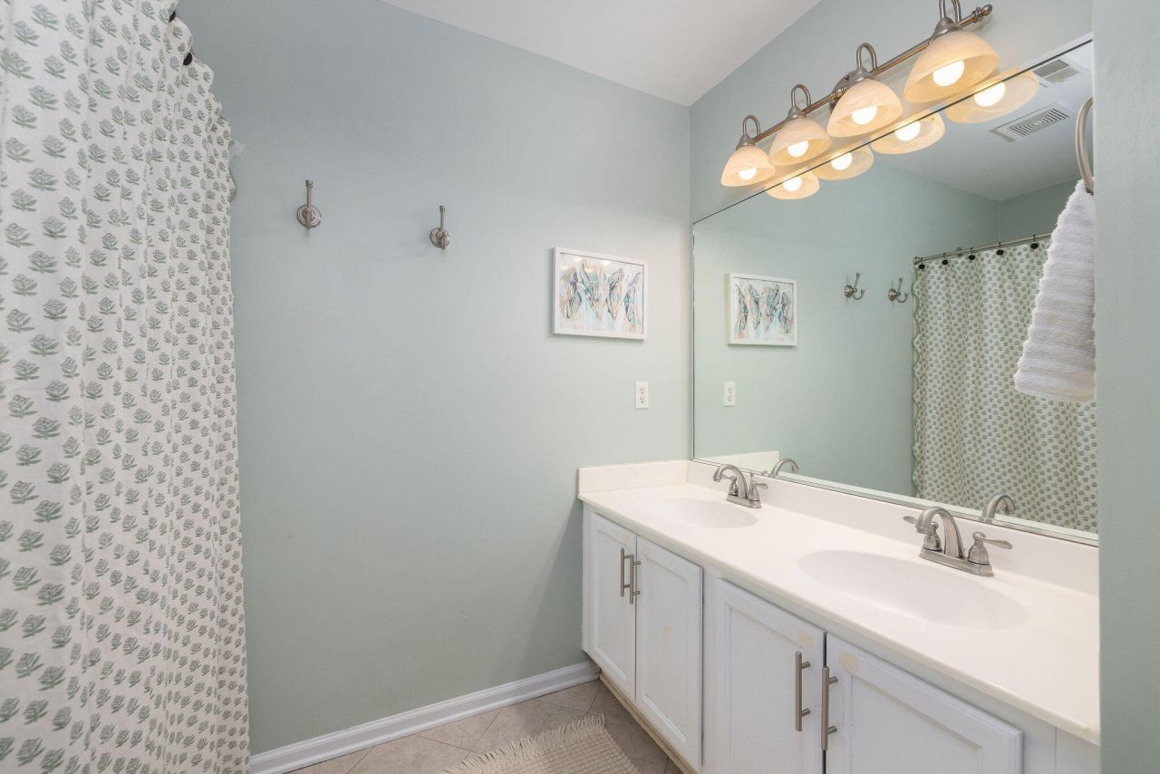 2412 Fulford Court Photo 29