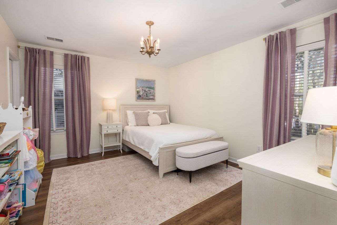 2412 Fulford Court Photo 30