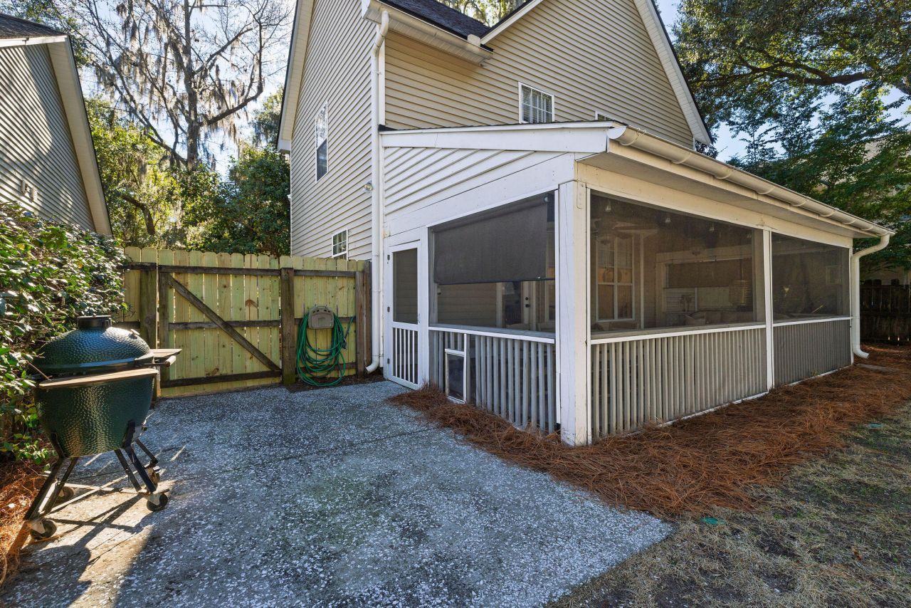 2412 Fulford Court Photo 39