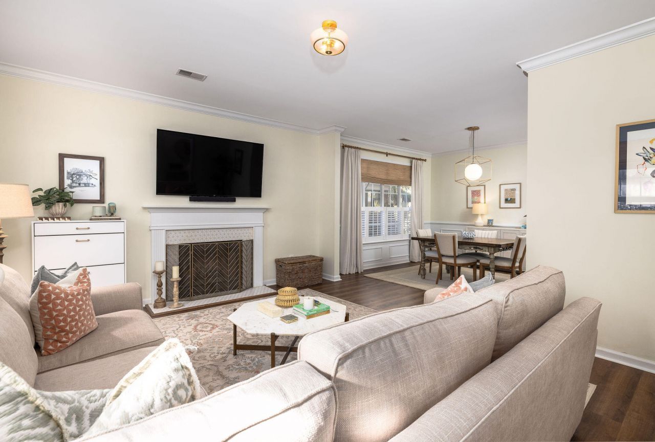 2412 Fulford Court Photo 7